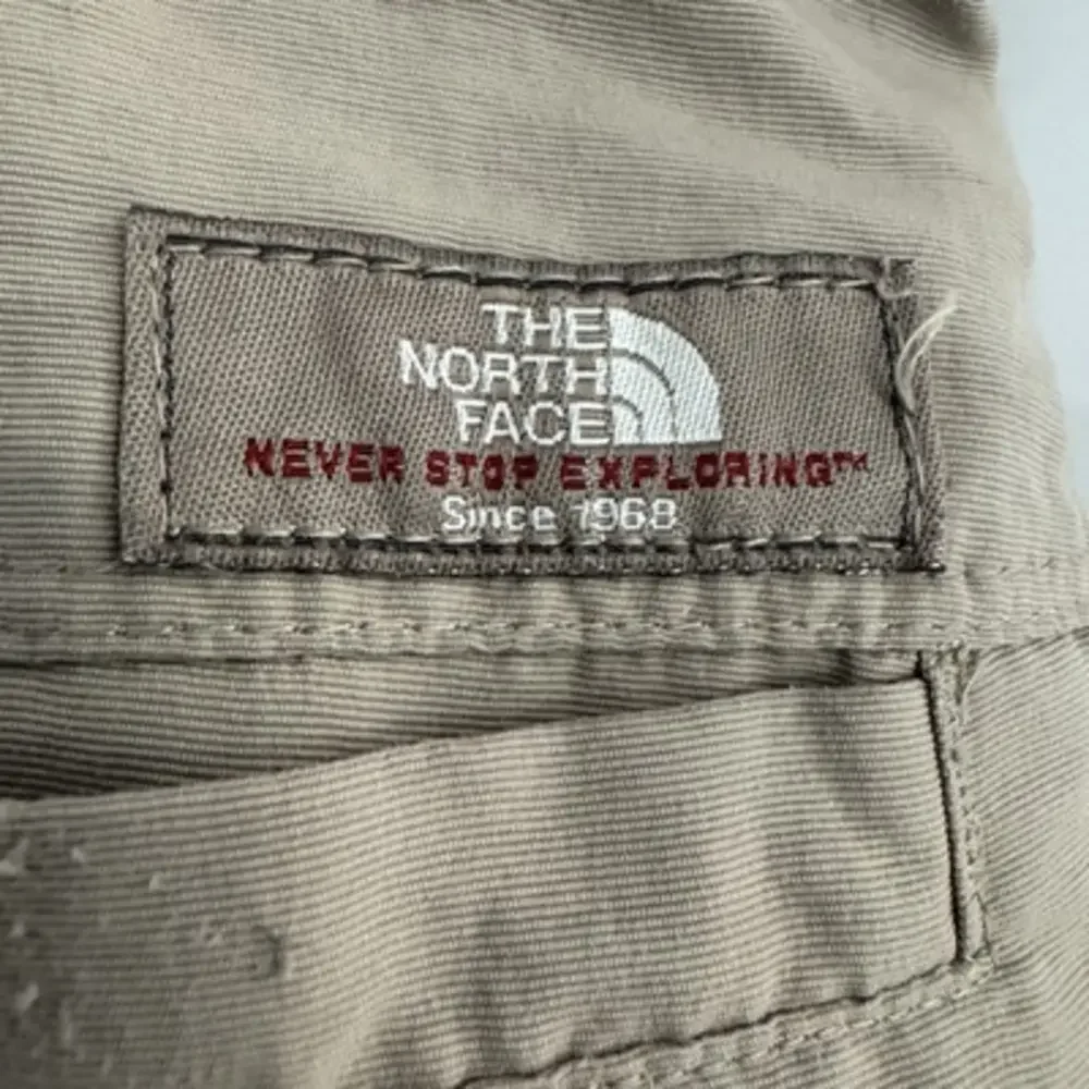 The North Face Roll Up Nylon Pants Beige Hiking Mens Sz 36 Outdoor‎ Gorpcore